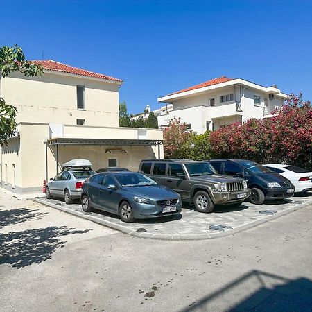 Beachfront Apartments Providenca With Free Parking Makarska Exterior foto