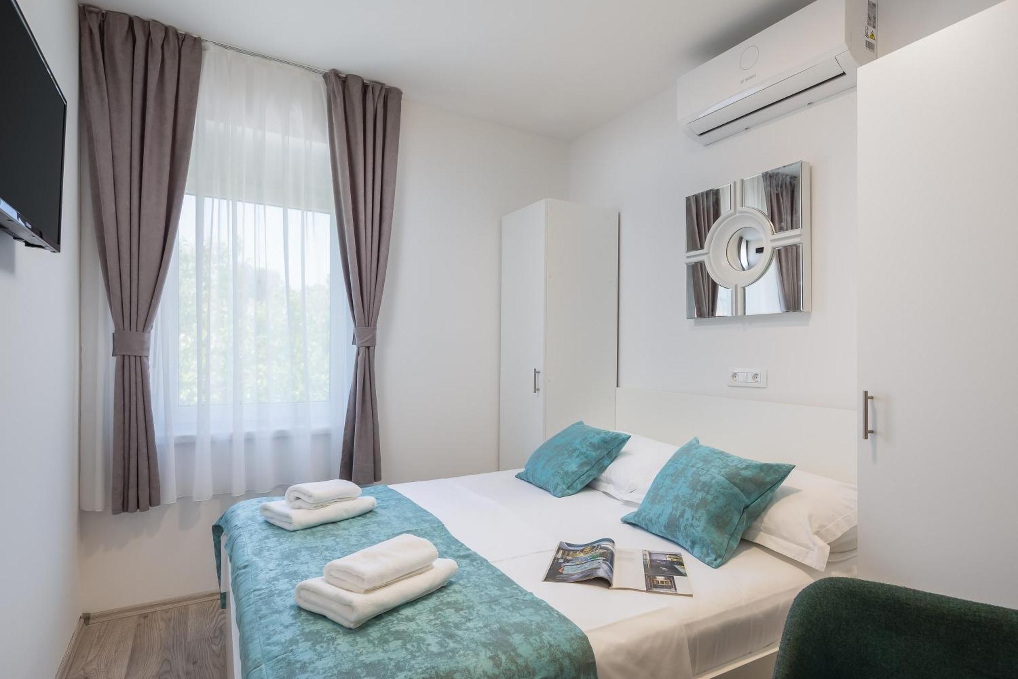 Beachfront Apartments Providenca With Free Parking Makarska Zimmer foto