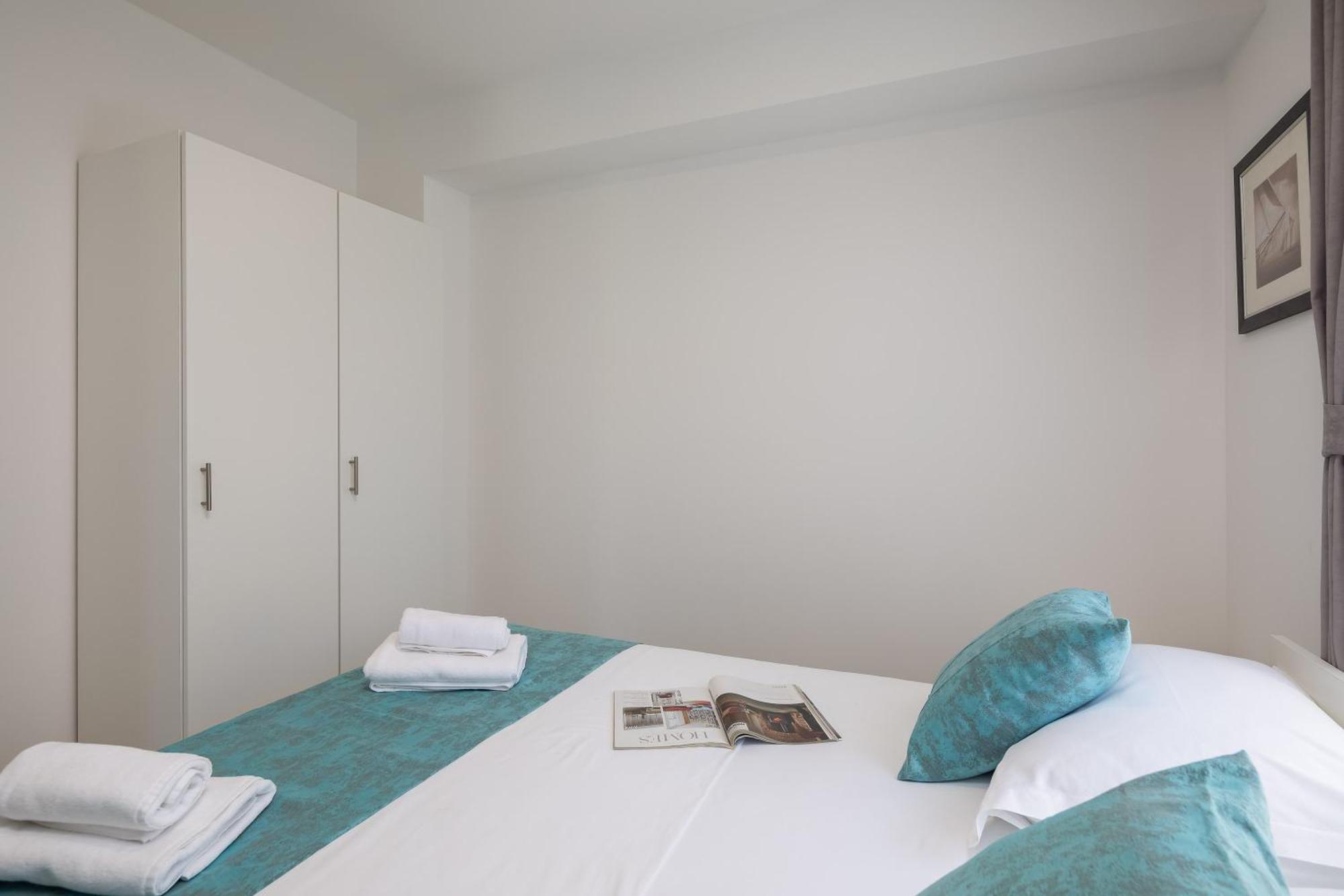 Beachfront Apartments Providenca With Free Parking Makarska Zimmer foto
